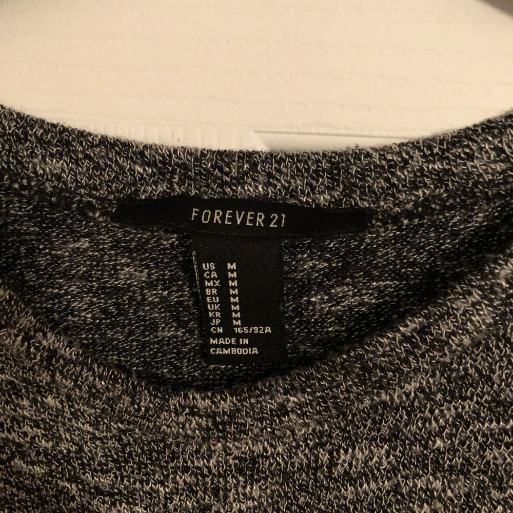 Cropped Sweater - Picture 2 of 2